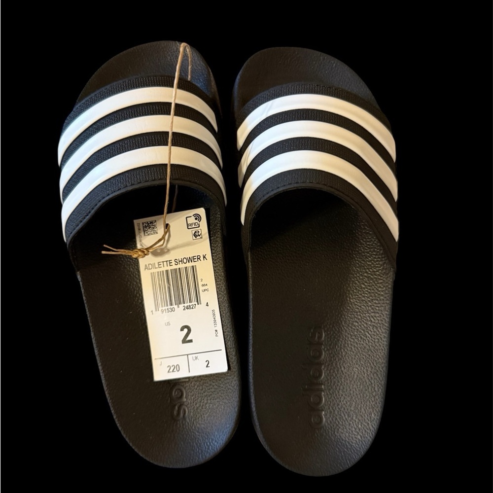 NWT Kids Addidas slides.
